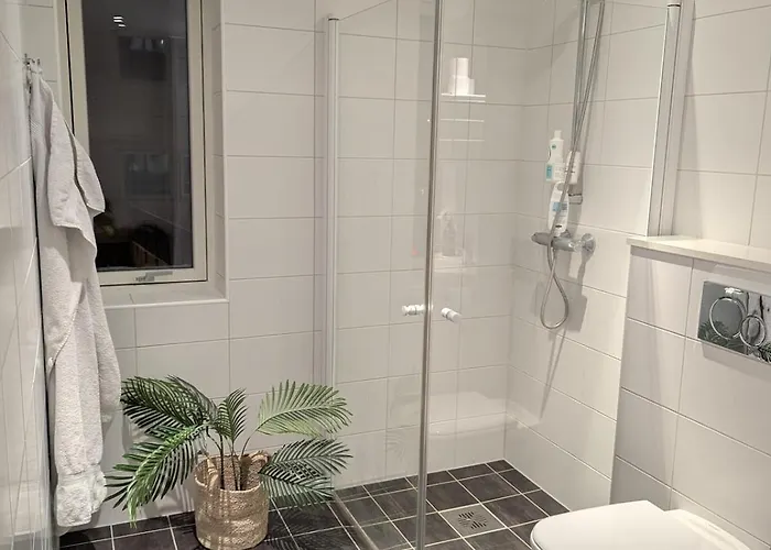 Modern Close To The Airport Διαμέρισμα